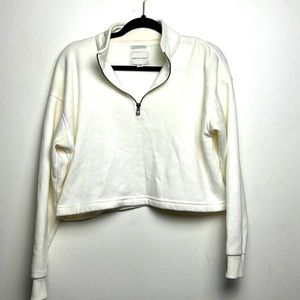 American Eagle size XS white cropped quarter zip pull over